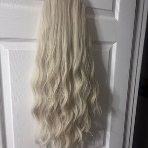 Elegant Blonde Wavy 30 inch Wig with Medium part and Wig Bag!